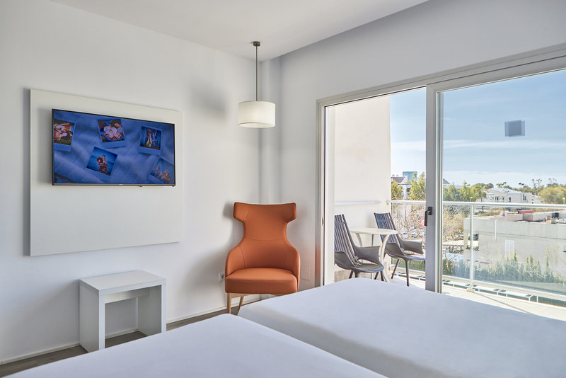 Hotel Astoria Playa 13