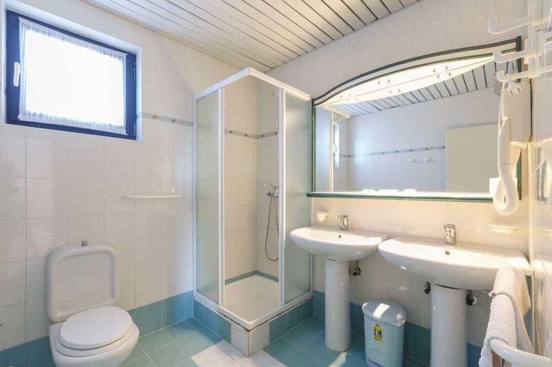 Apartments Astra Plava Laguna 8