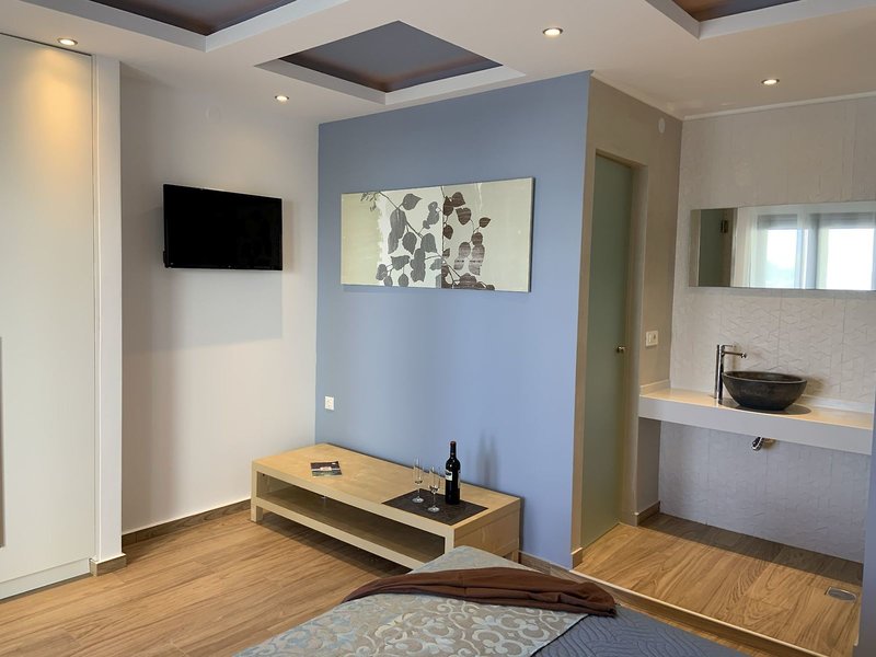 Evdokia Suites 13