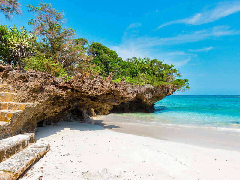 The Sands at Chale Island 29
