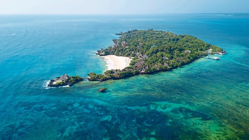The Sands at Chale Island 1