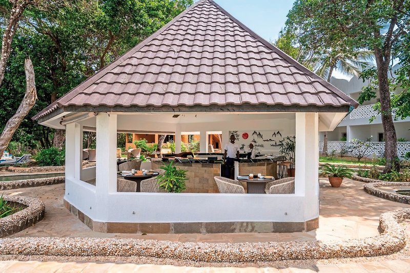 The Sands at Chale Island 22