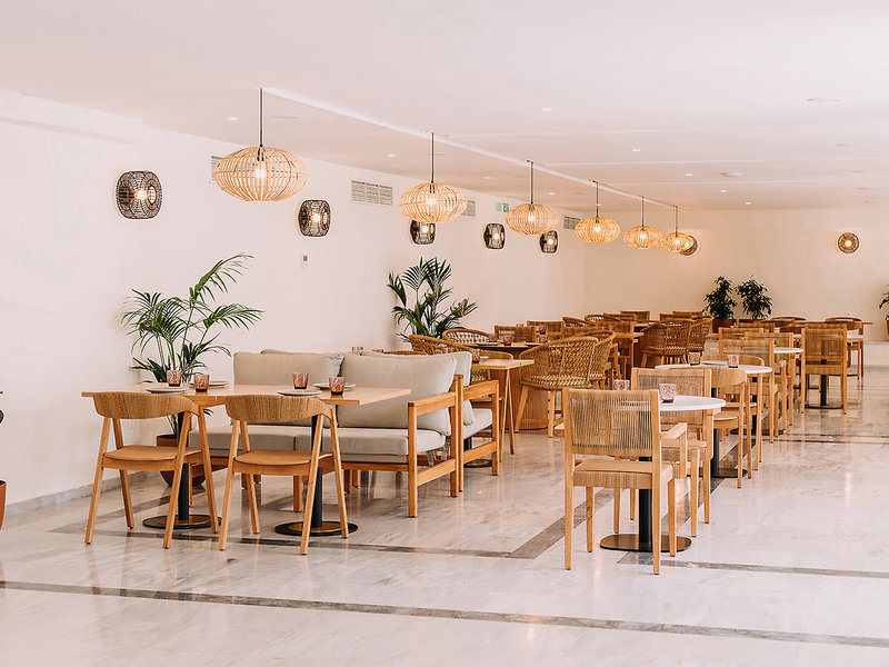 Grand Bleu Sea Resort 11