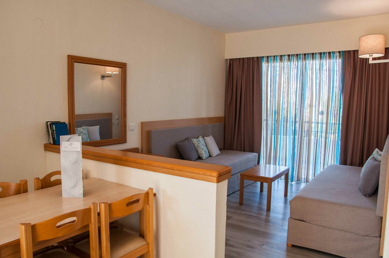 Sea Melody Beach Hotel 9