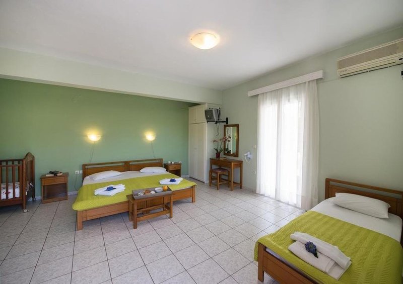 Christina Studios 11