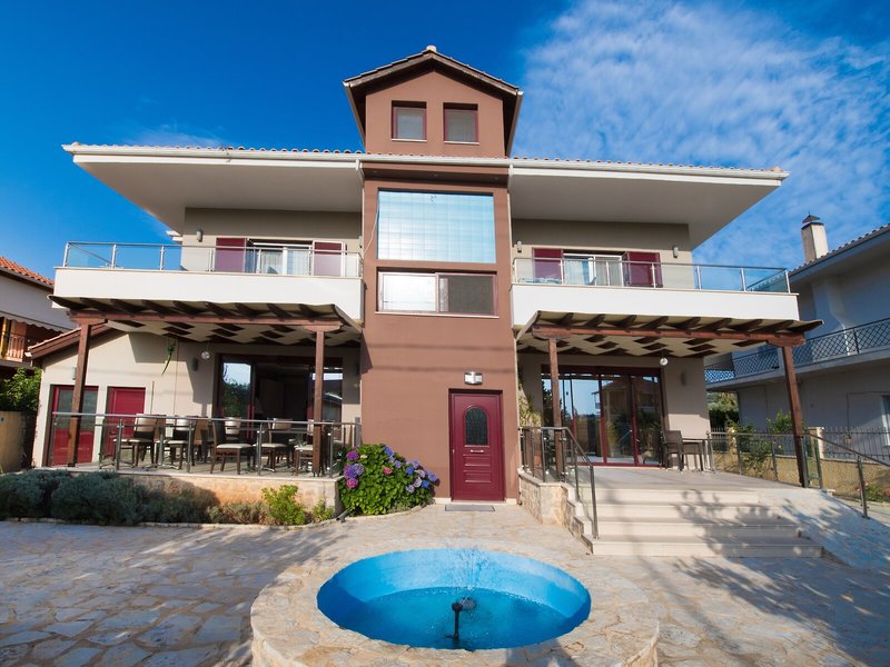 Christina Studios & Apartments 2