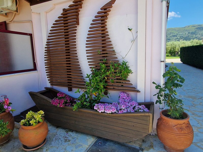 Christina Studios & Apartments 9