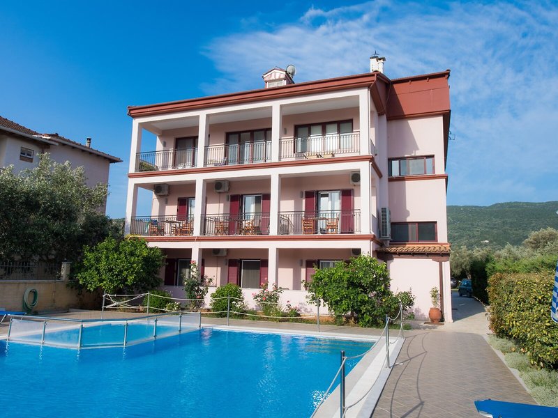 Christina Studios & Apartments 18