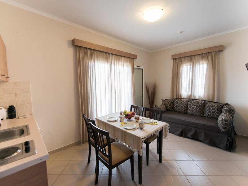 Christina Studios & Apartments 23