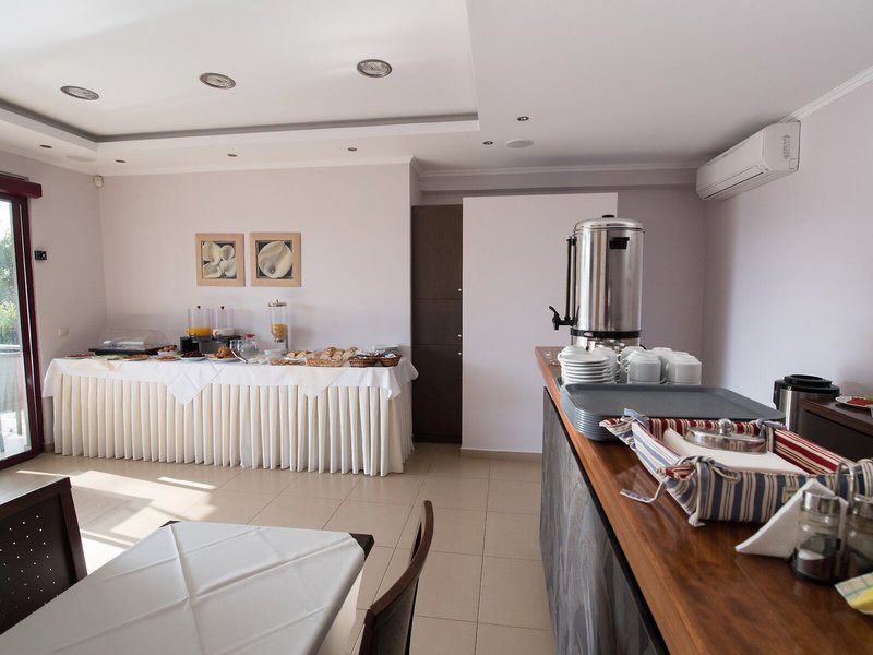 Christina Studios & Apartments 25