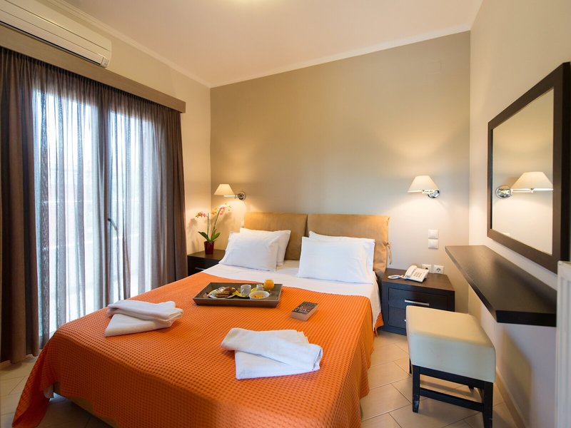Christina Studios & Apartments 31