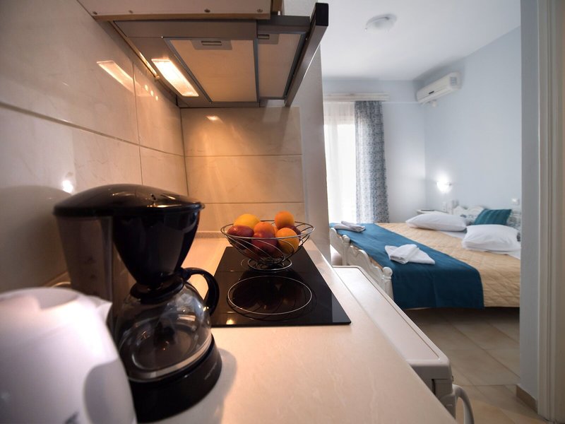 Christina Studios & Apartments 32