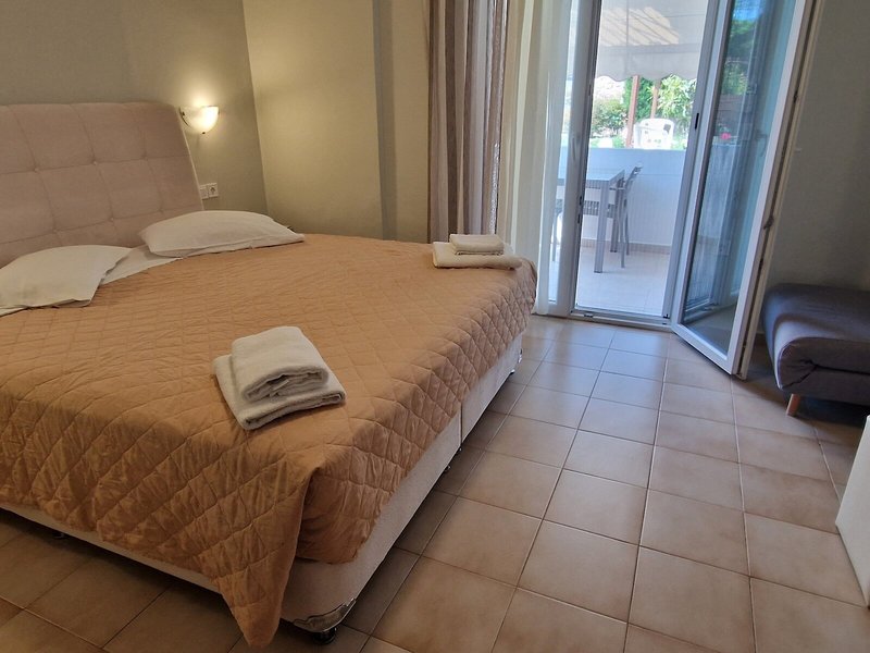 Christina Studios & Apartments 34