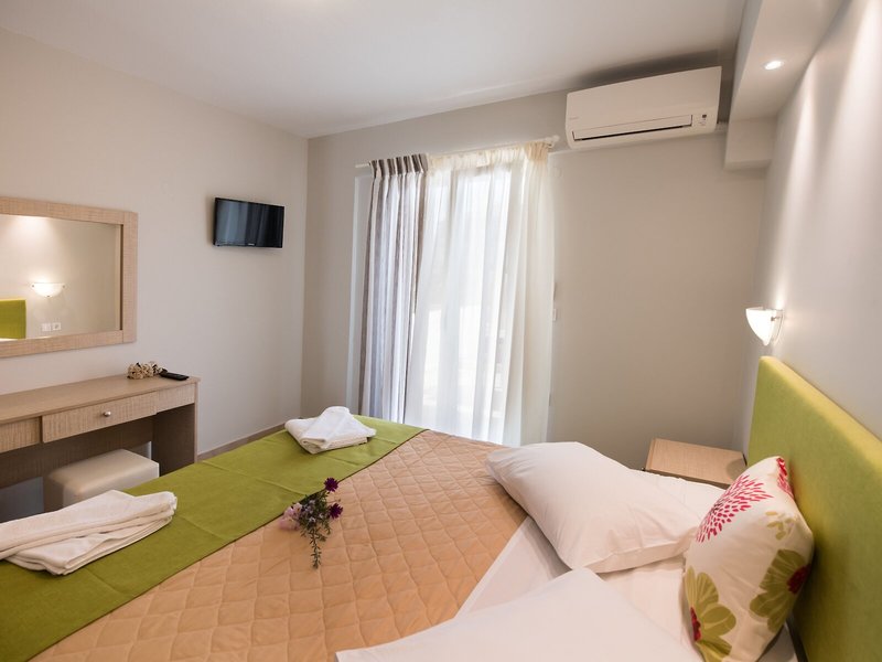 Christina Studios & Apartments 38