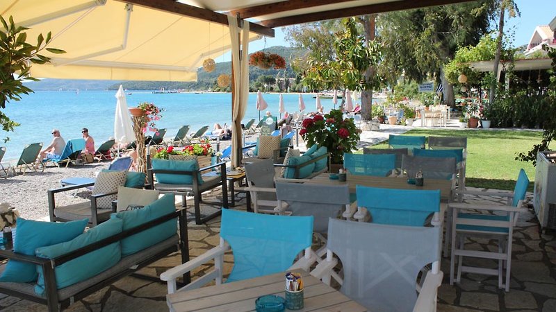 Madouri Beach Hotel 6 - Bar