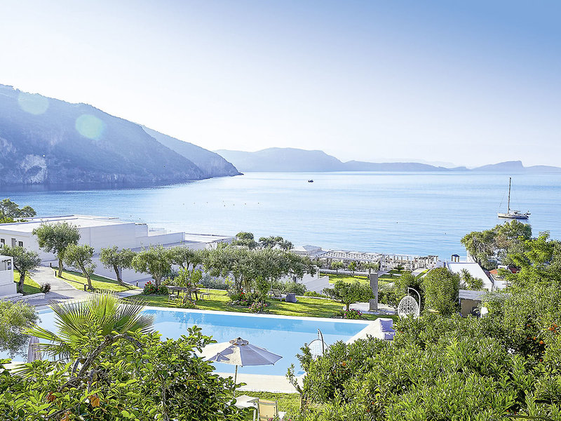 Lichnos Beach Hotel & Suites 10