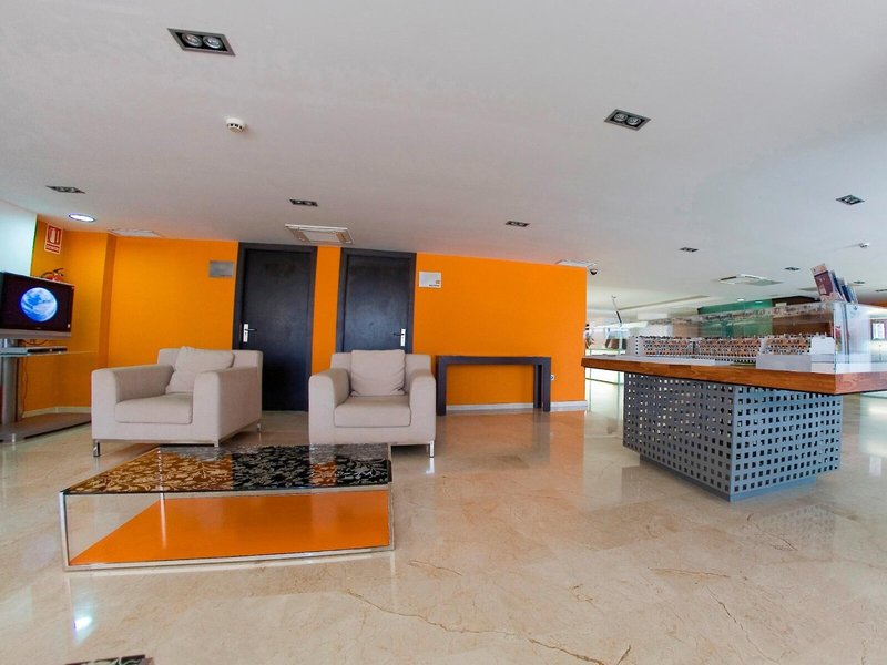Marina Rey 24