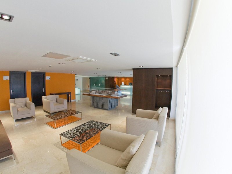 Marina Rey 25