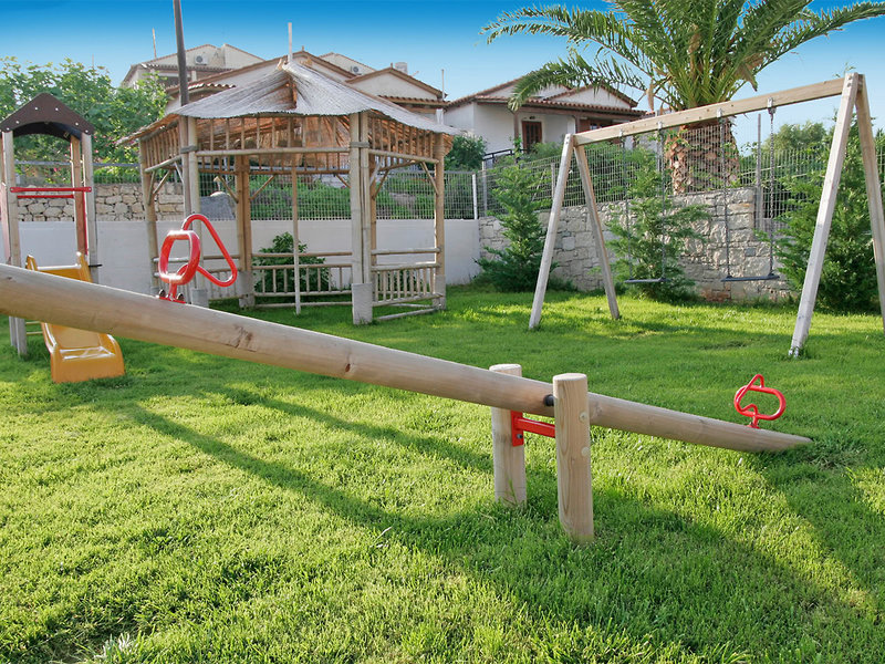 Hersonissos Maris 13