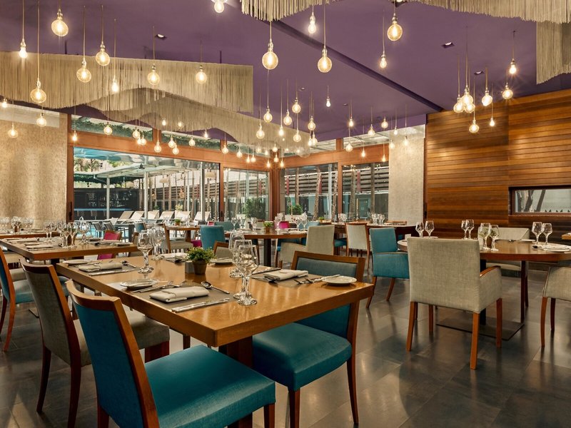 Lazart Hotel 11