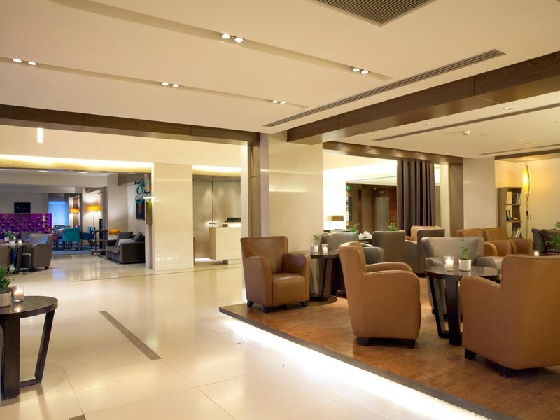 Lazart Hotel 12