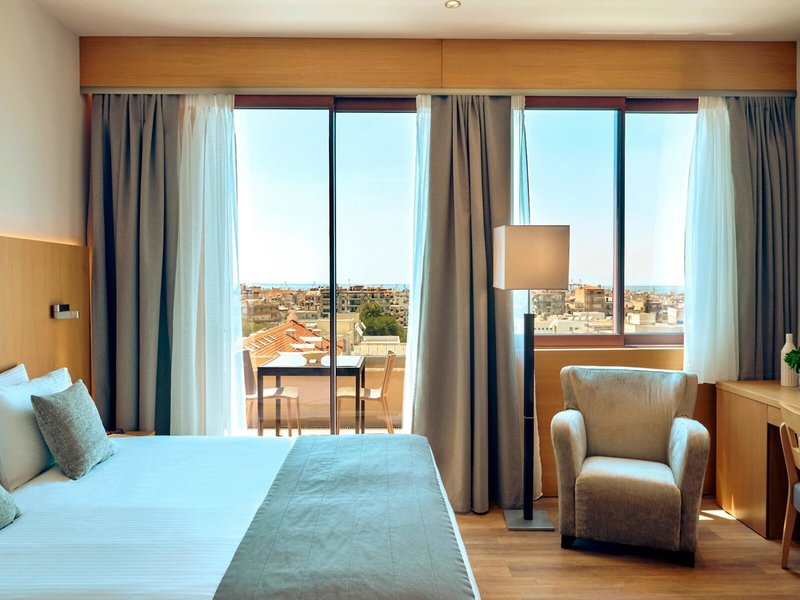 Lazart Hotel 34