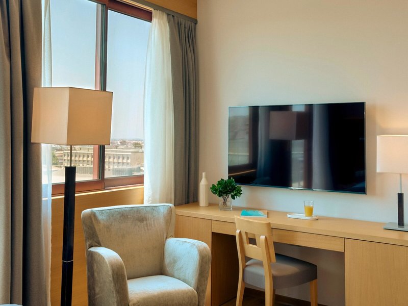 Lazart Hotel 36