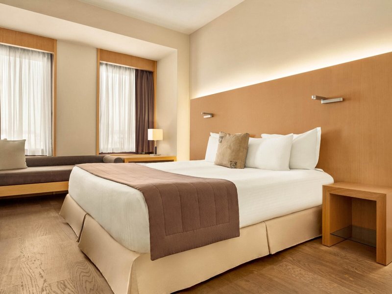 Lazart Hotel 42