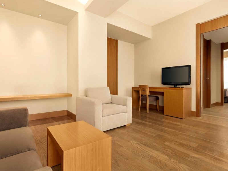 Lazart Hotel 43