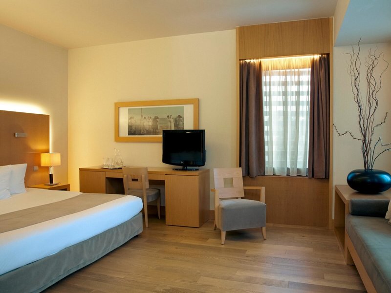Lazart Hotel 49