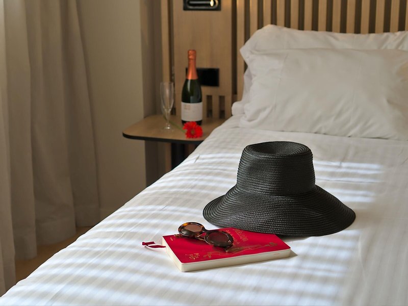 Aparthotel Atenea Barcelona 2