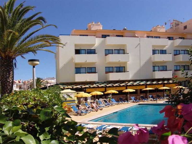 Oceanus Aparthotel 13
