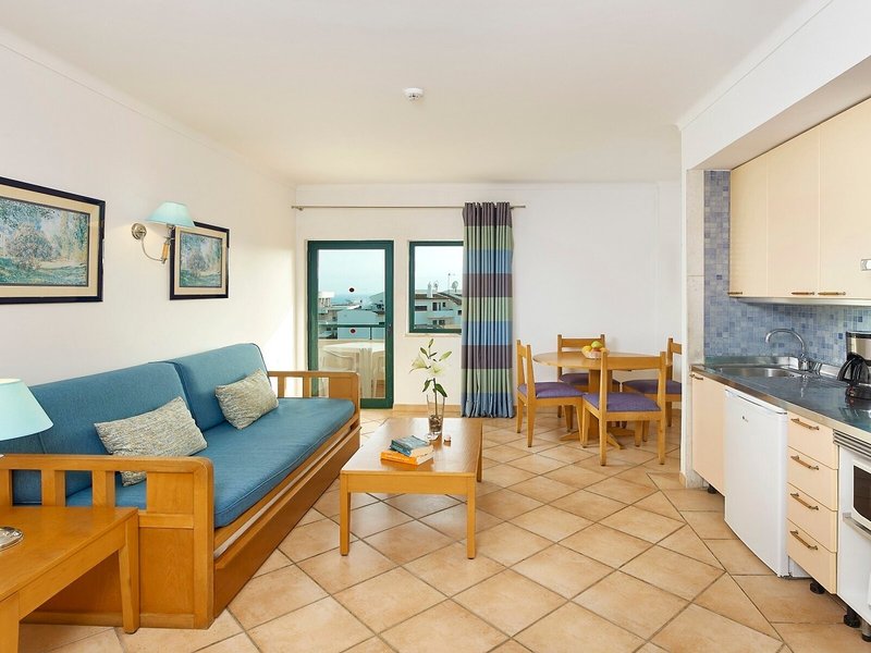 Oceanus Aparthotel 30