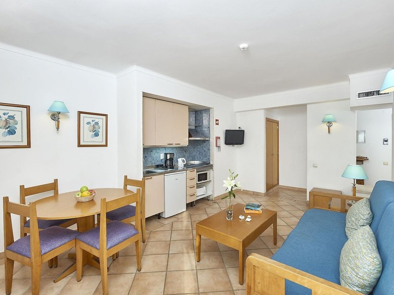 Oceanus Aparthotel 31