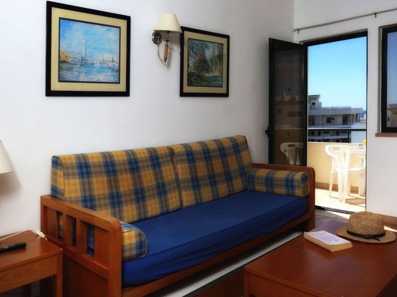 Oceanus Aparthotel 46