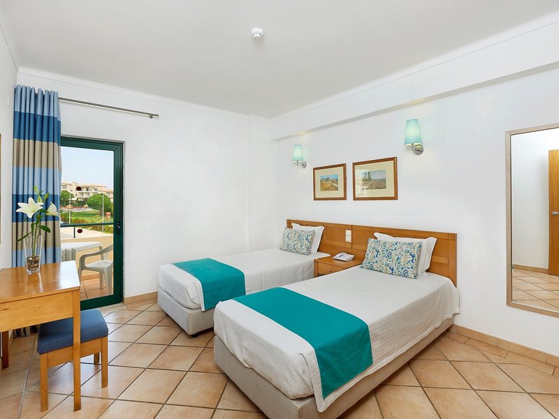 Oceanus Aparthotel 48