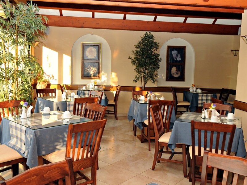 Hotel Athena 8