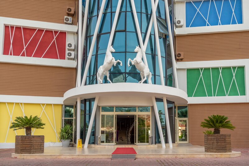 Armas Beach Hotel 8