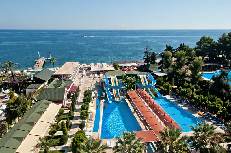 Armas Beach Hotel 9