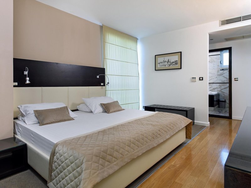 San Antonio Hotel 45