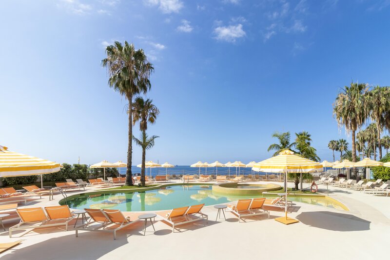 Madeira Regency Club 21