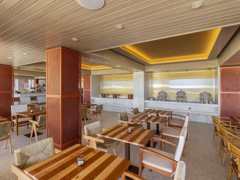 Madeira Regency Club 25