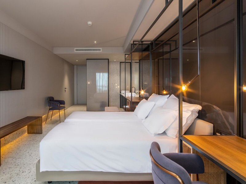 Madeira Regency Club 45