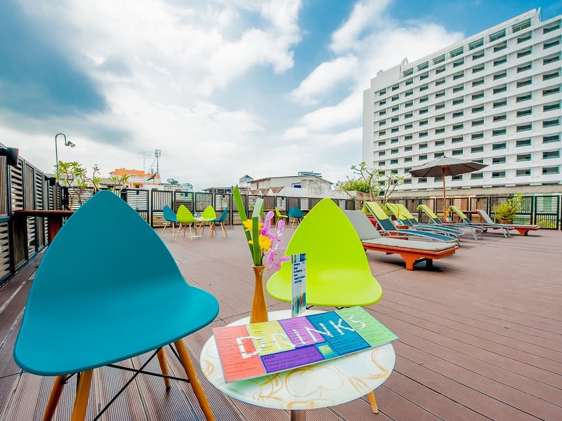 The Seasons Pattaya 1