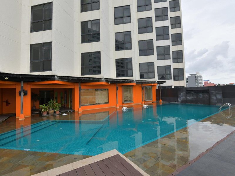 The Seasons Pattaya 1