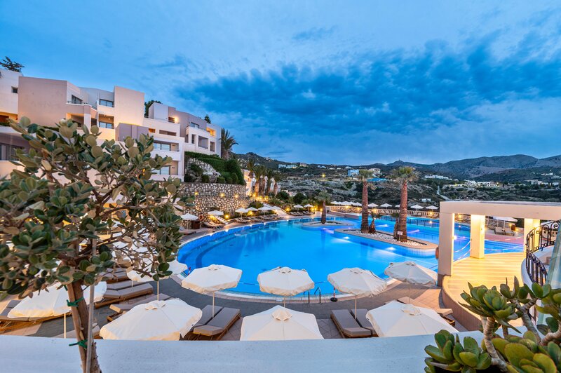 Athina Palace Resort & Spa 4