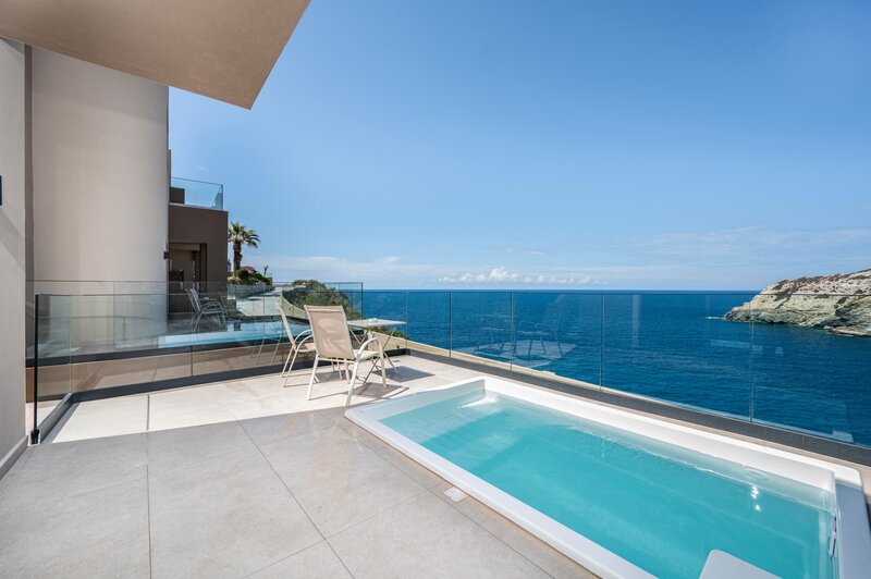 Athina Palace Resort & Spa 5