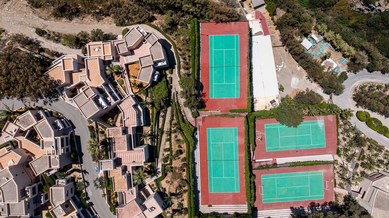 Athina Palace Resort & Spa 8