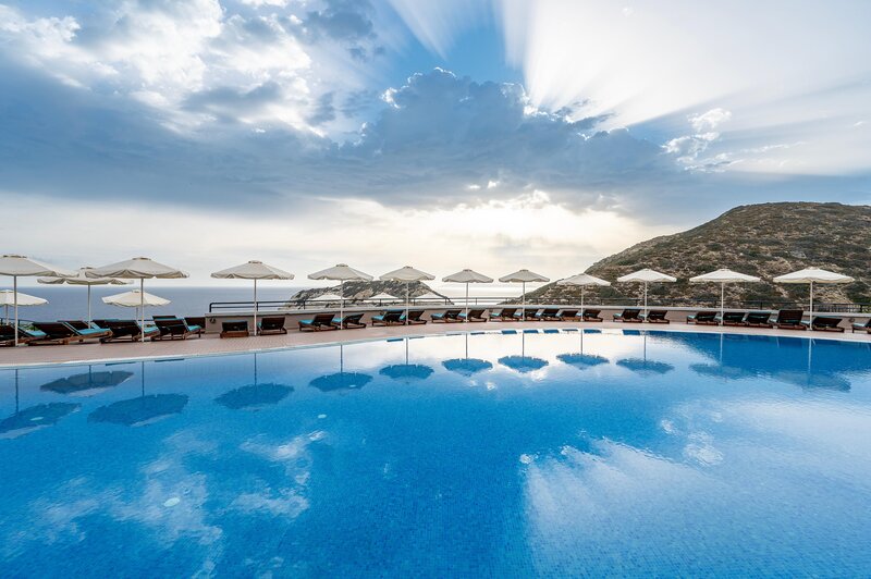 Athina Palace Resort & Spa 31