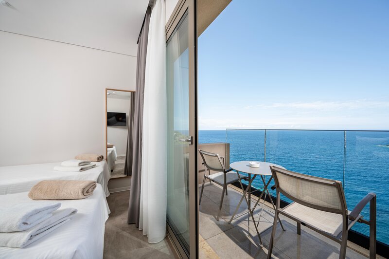 Athina Palace Resort & Spa 42